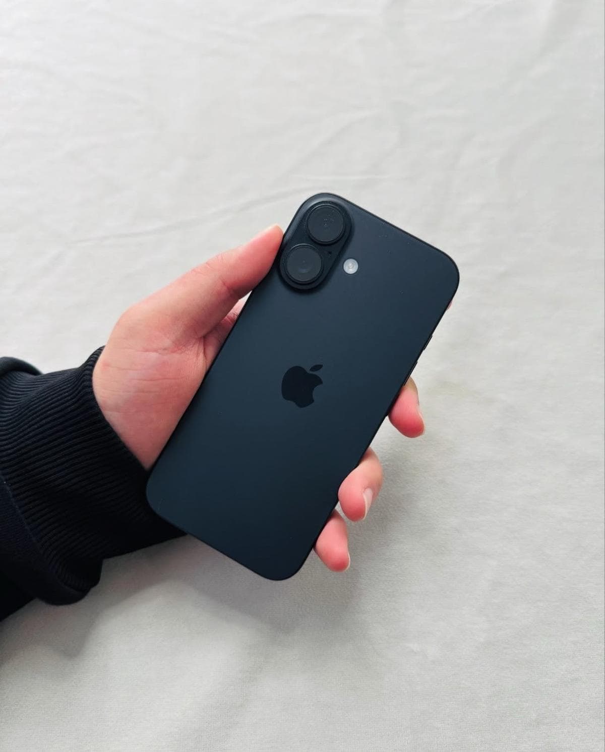 iPhone 16 128GB