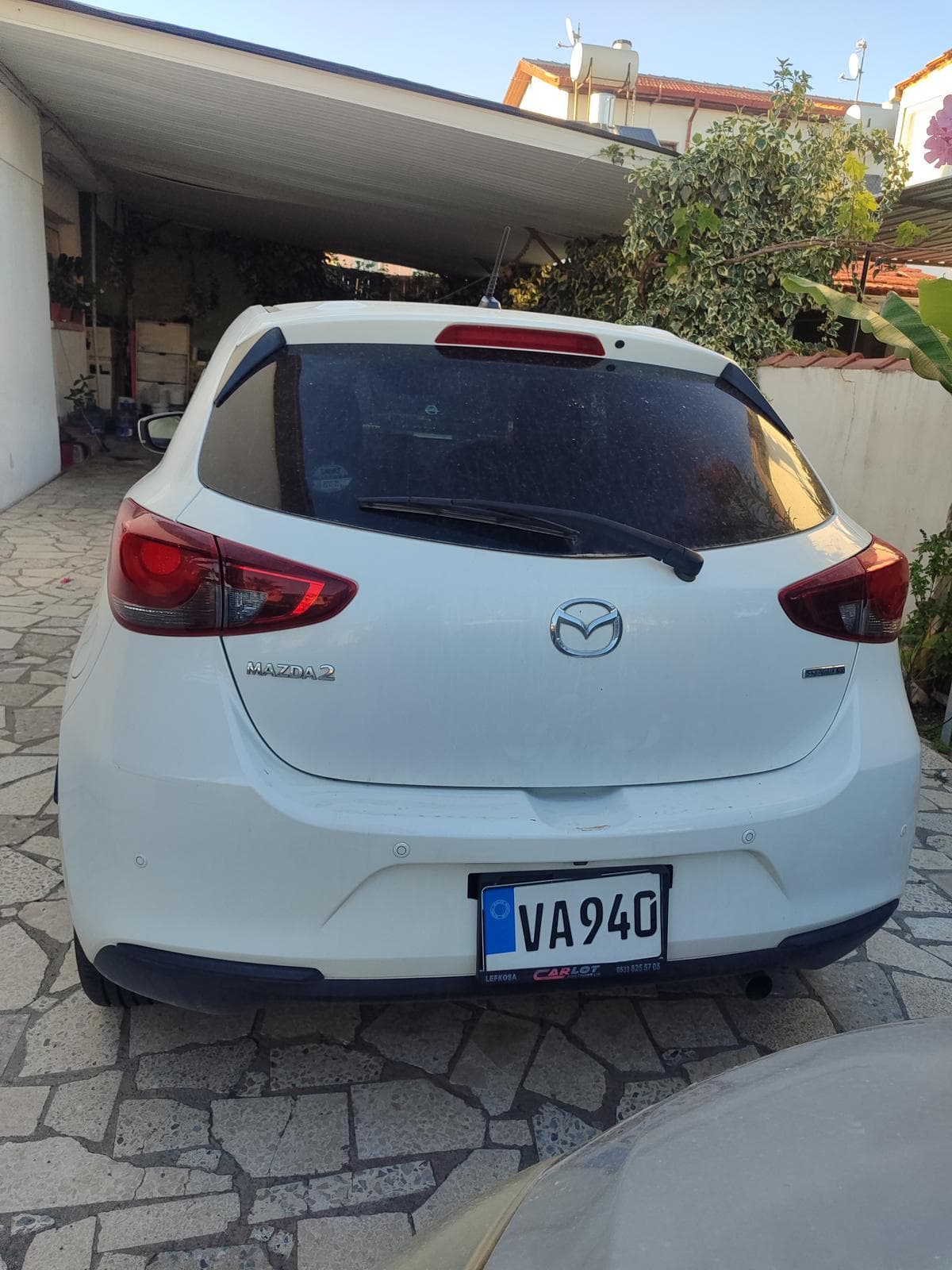 Mazda Demio 