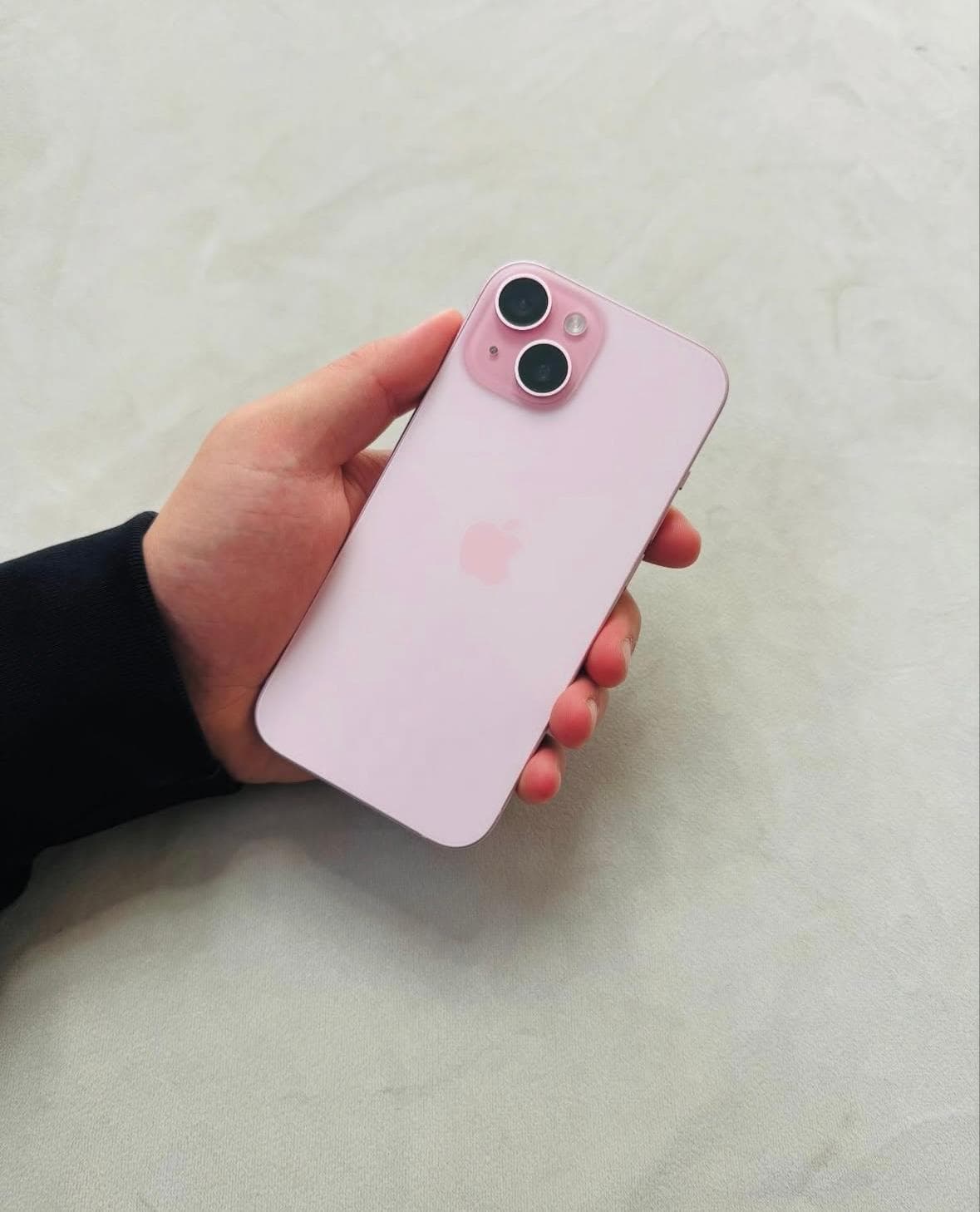 İPhone 15 *SATILDI