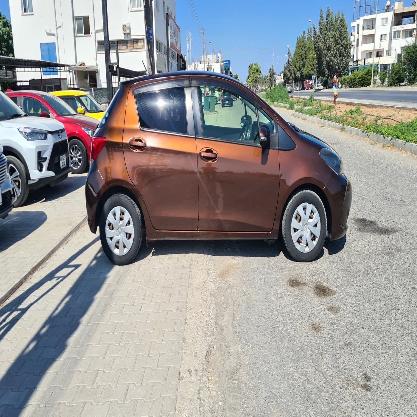 Toyota vitz 2015