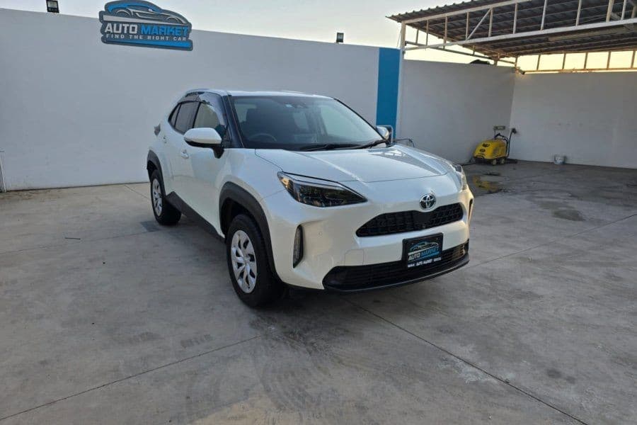 TOYOTA YARİS CROS