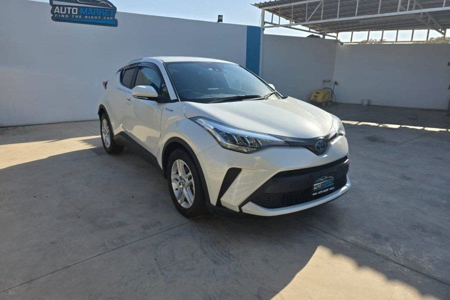 TOYOTA CH-R