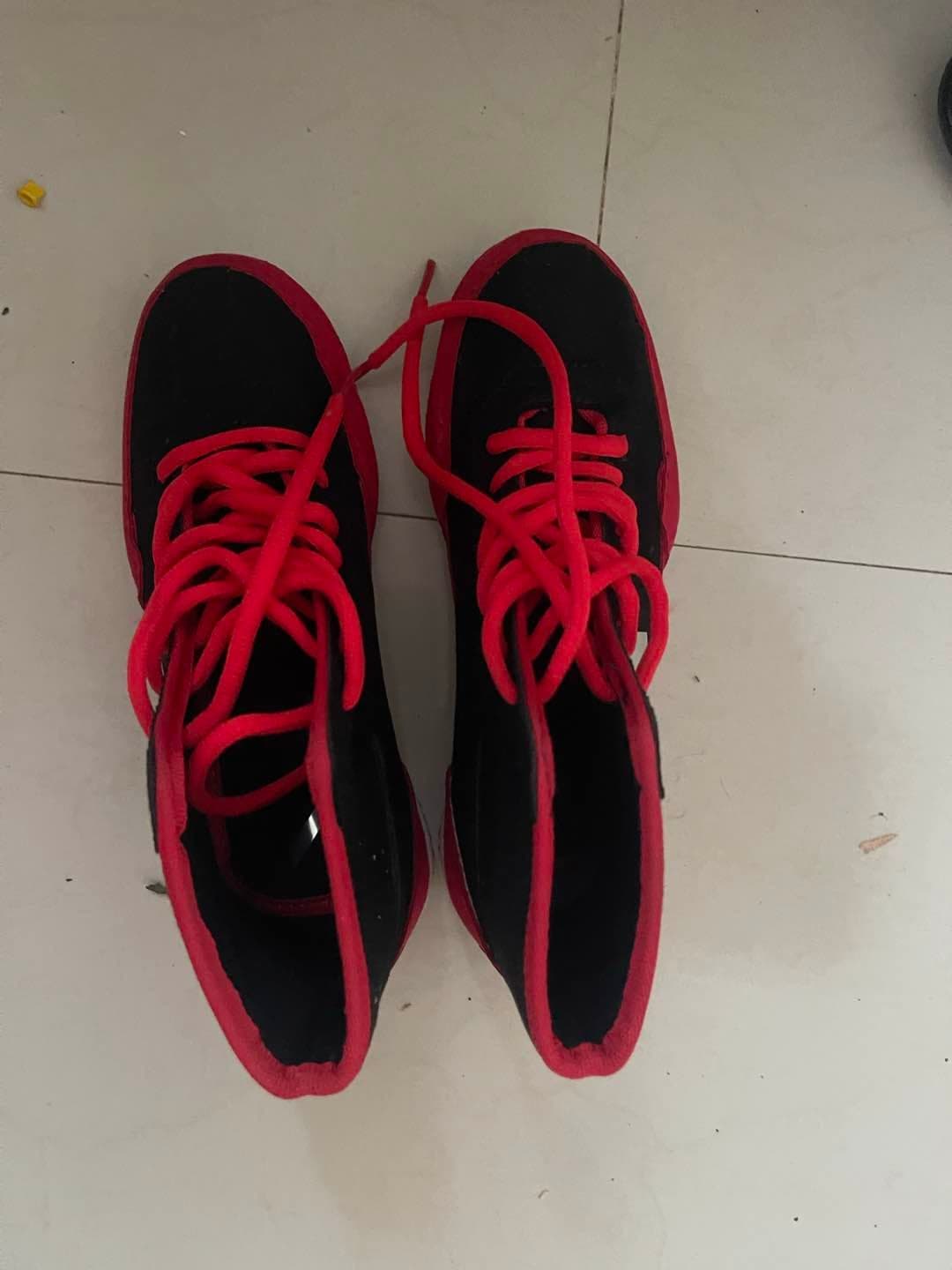 ayakkabı çok iyi  tel 05338352683