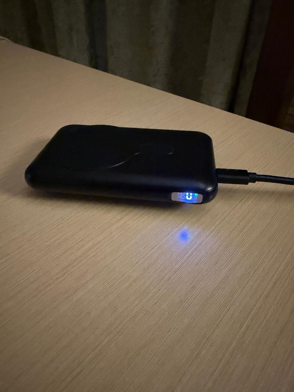 MagSafe Powerbank 20.000 mAh - 15W Kablosuz Sarj + Dijital Ekran